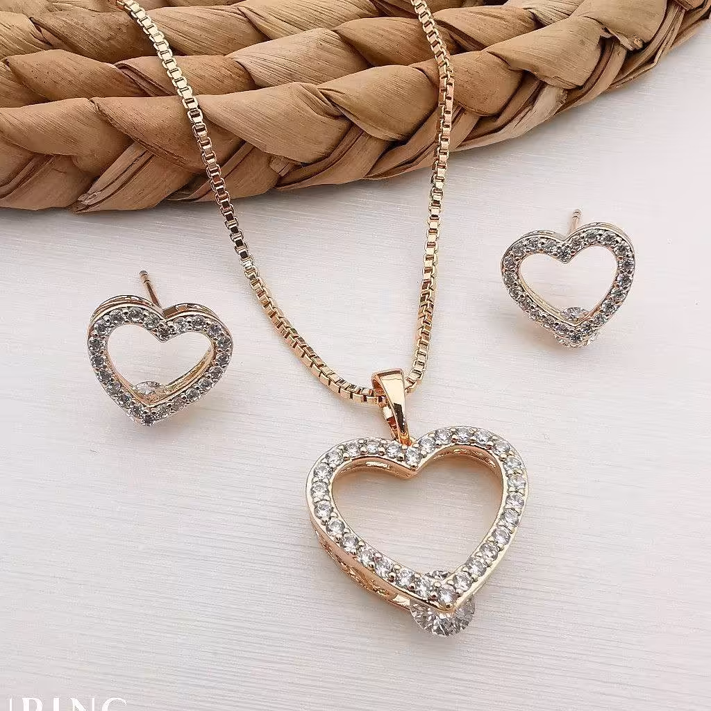 نیم ست طرح قلب از برند شوپینگ ضد آب و حساسیت نگین اتمی استفاده مادام العمر 