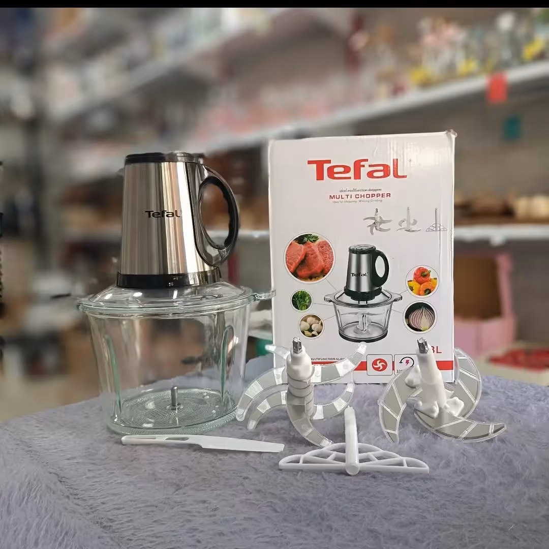 خردکن(غذاساز) تفال 6 تیغه،مخزن پیرکس 3.5 لیتری ،موتور سنگین ،4تیغه زاپاس،جنس تیغه استیل ضد زنگ،یک پره همزن