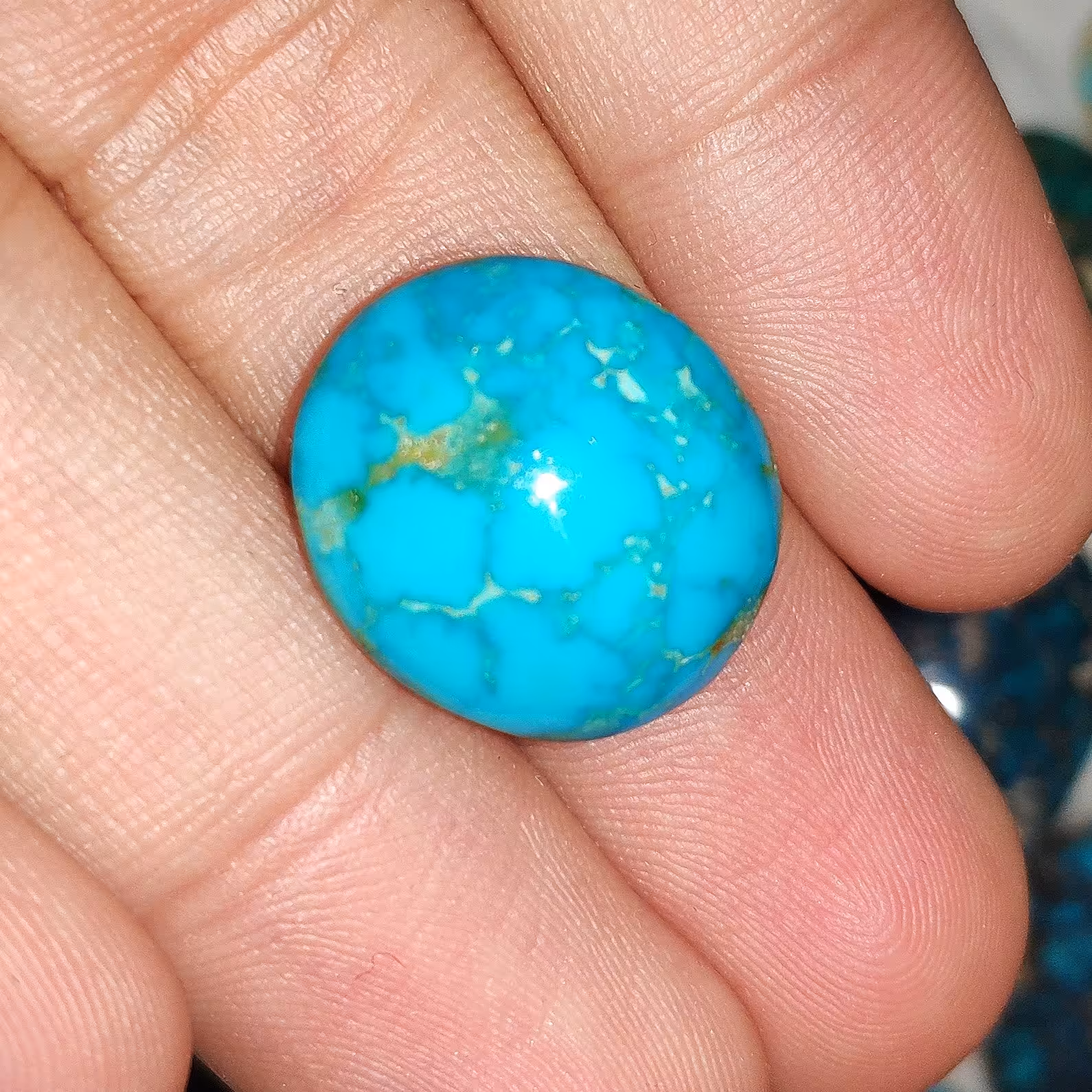 نگین فیروزه نیشابوری اصیل و خوش رنگ و لعاب