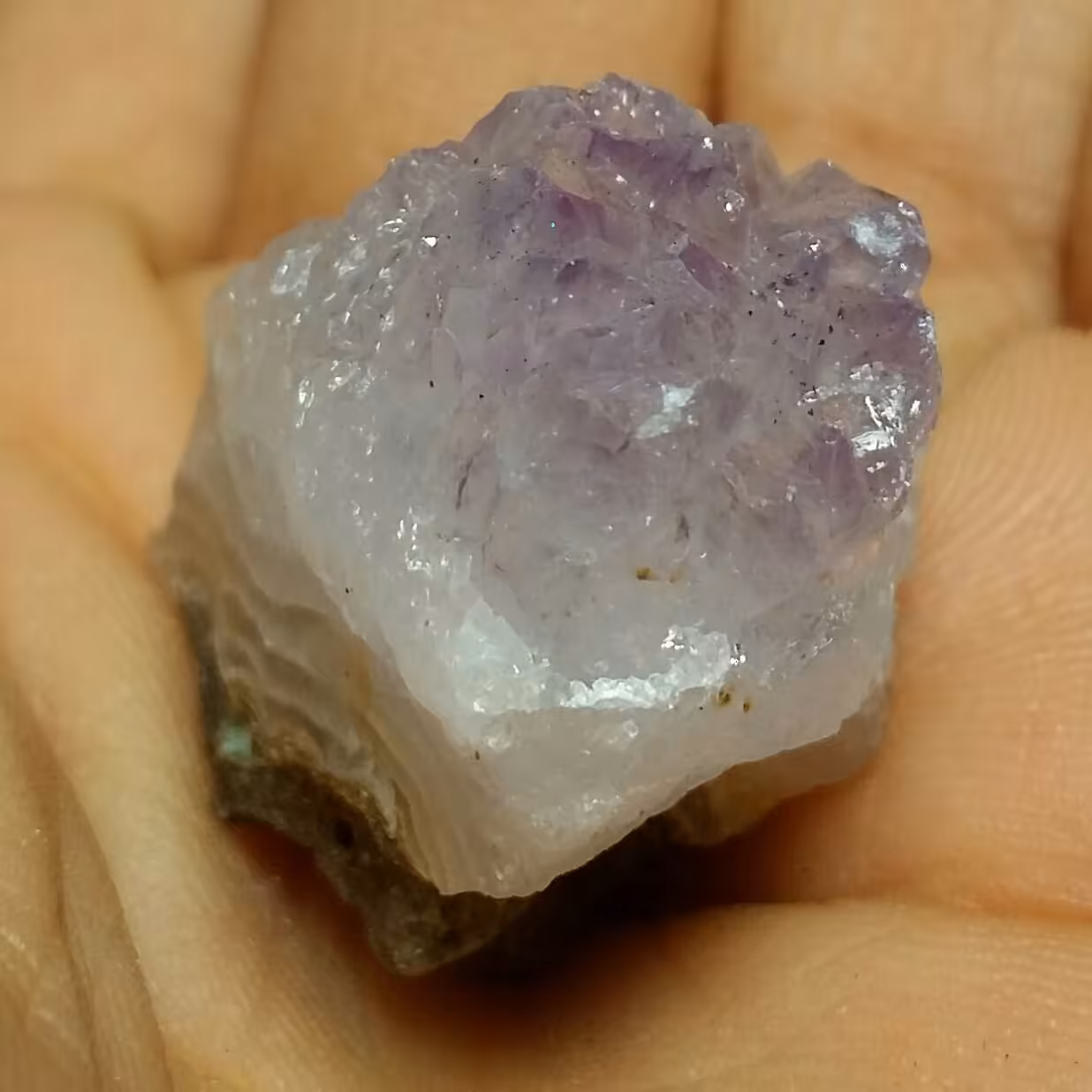 سنگ راف حبه شده آمتیس بسیار زیبا دیدنی کاملا طبیعی شاهکار خلقت خااااص و بی نظیر
کد 7919