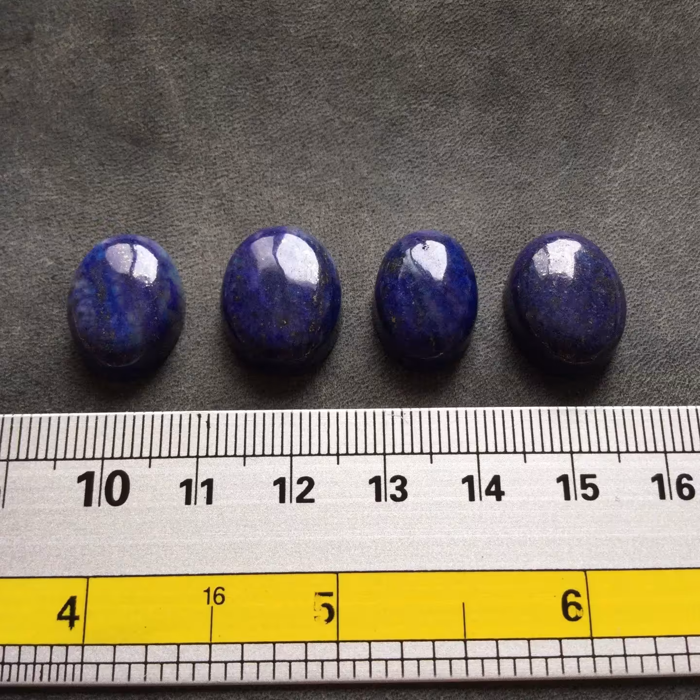 نگین های لاجورد