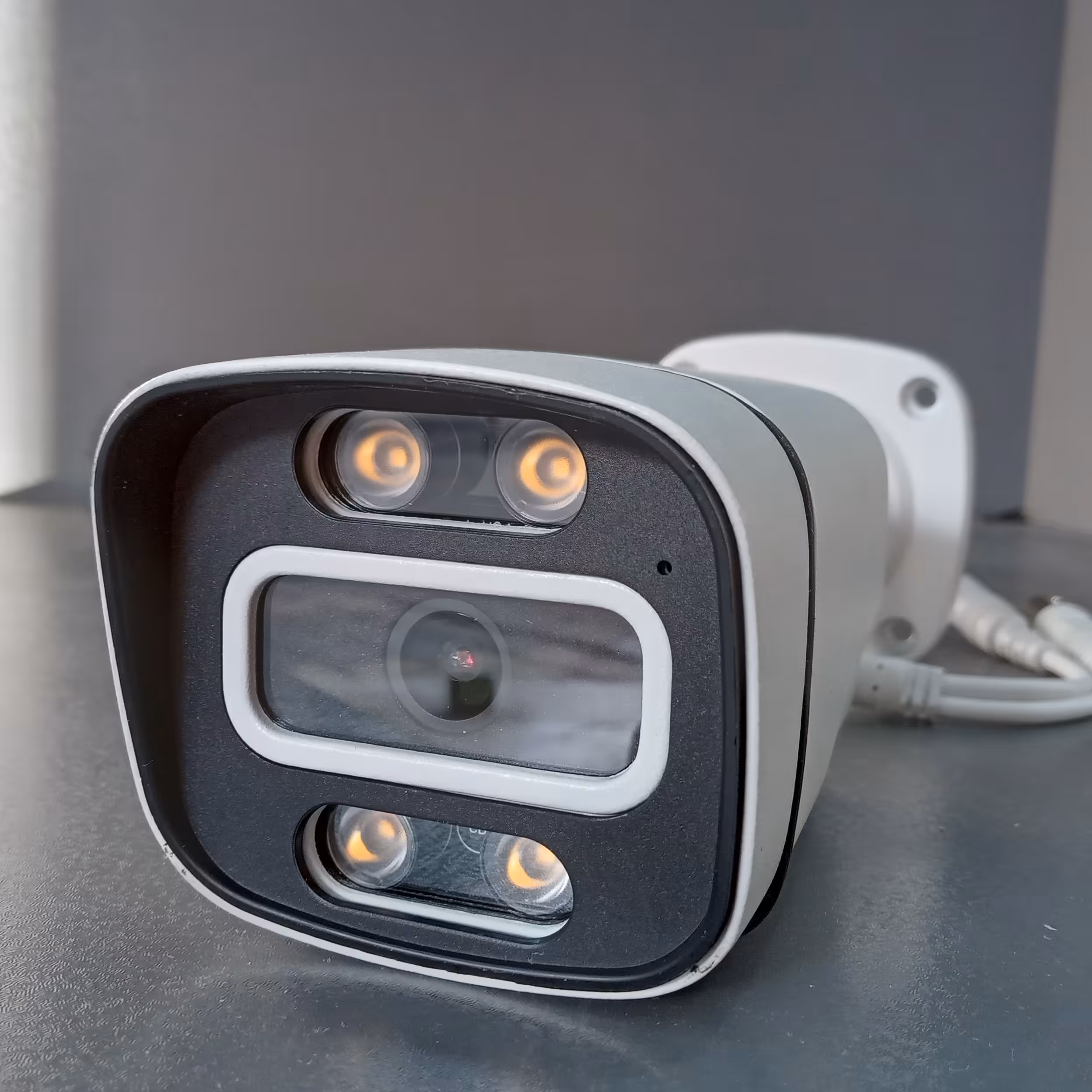 دوربین مدار بسته بولت