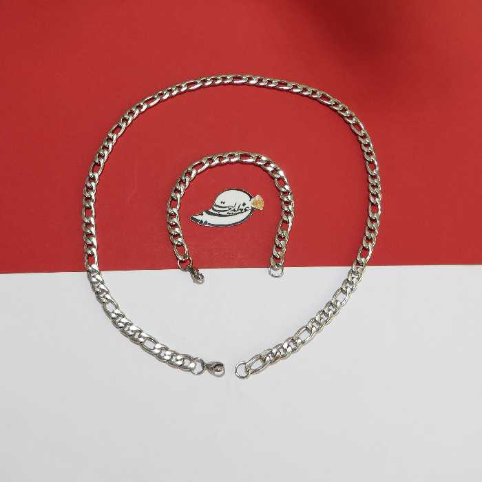 نیم ست کارتیه (کارتیر) طرح فیگارو بسیار زیبا از جنس استیل رنگ ثابت  نقره ای و کیفیت عالی 