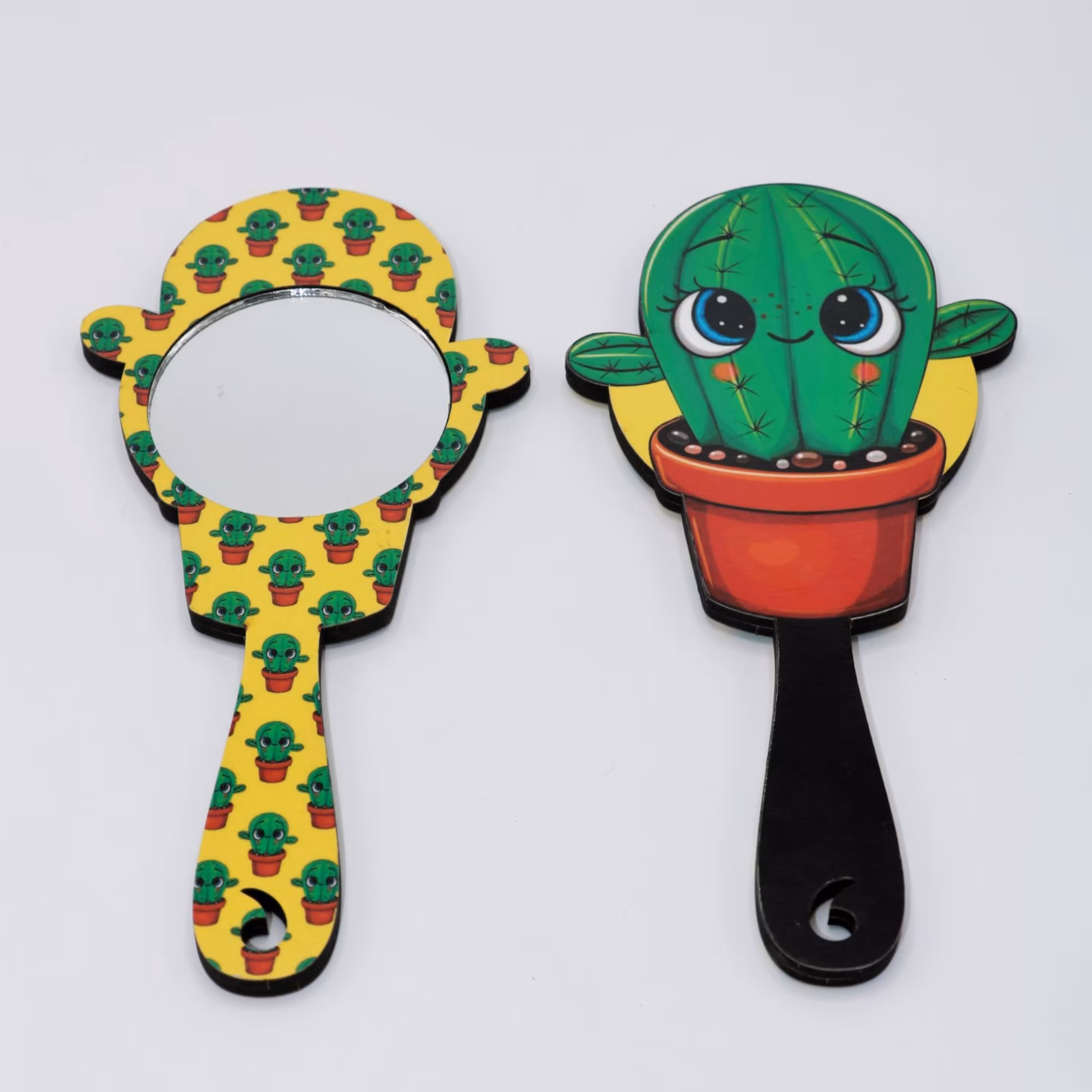 آینه دستی چوبی فانتزی طرح کاکتوس