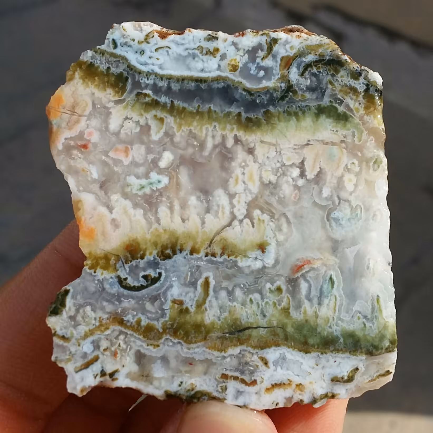 اسلایس سنگ راف عقیق منظره به همراه شجر هفت رنگ بسیار زیبا و خاص 100 در 100 طبیعی  
کد 11976