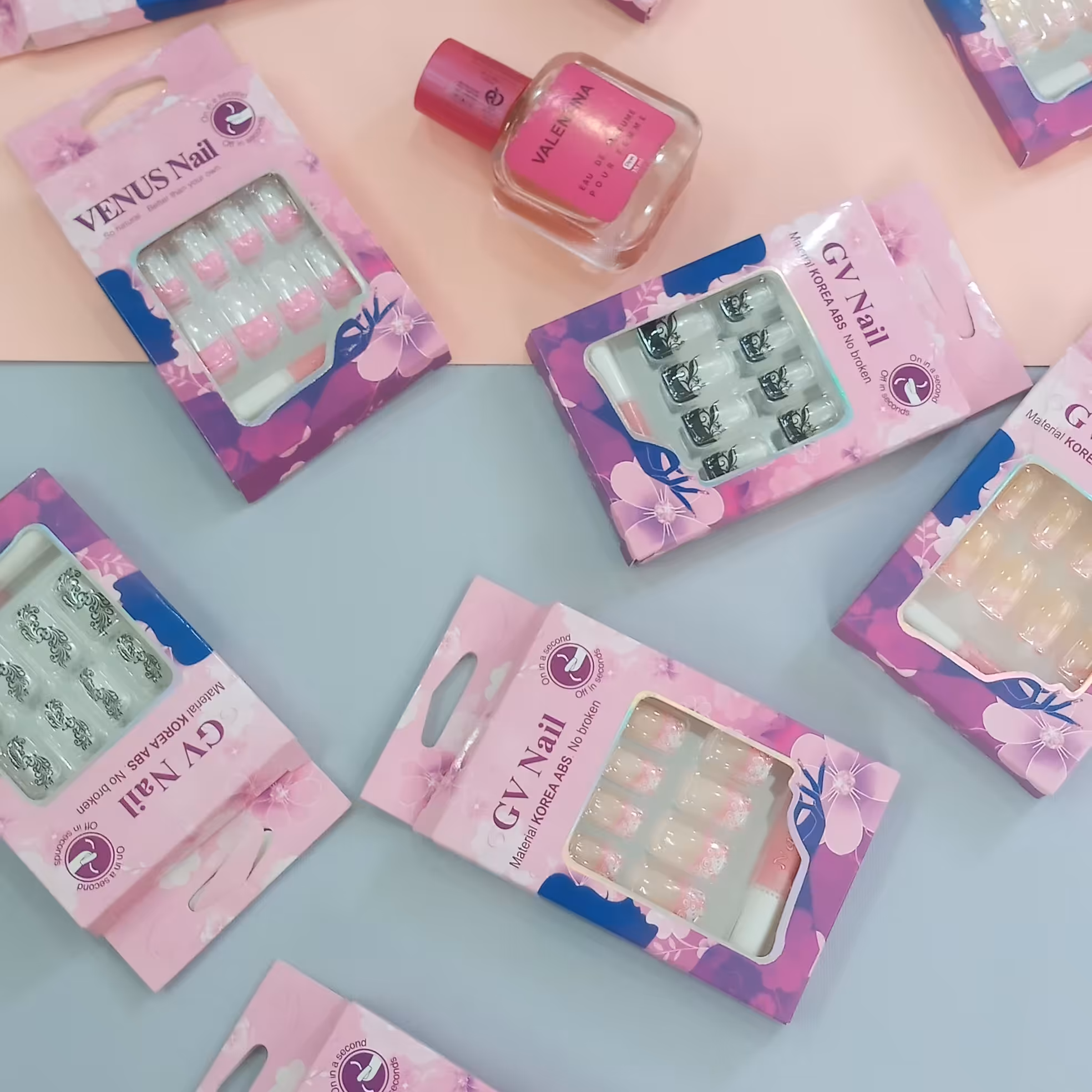 ناخن مصنوعی