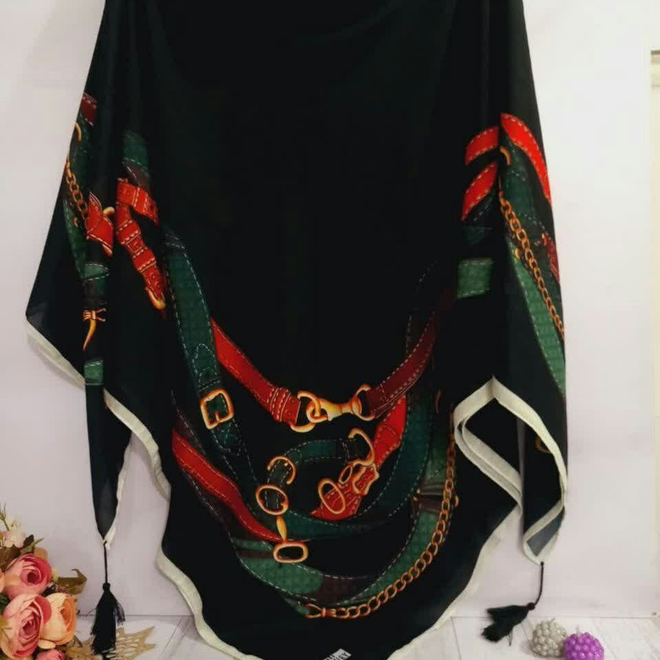 روسری نخی قواره بزرگ تابستونی اعلا منگوله دار که اصلا لیز نیست