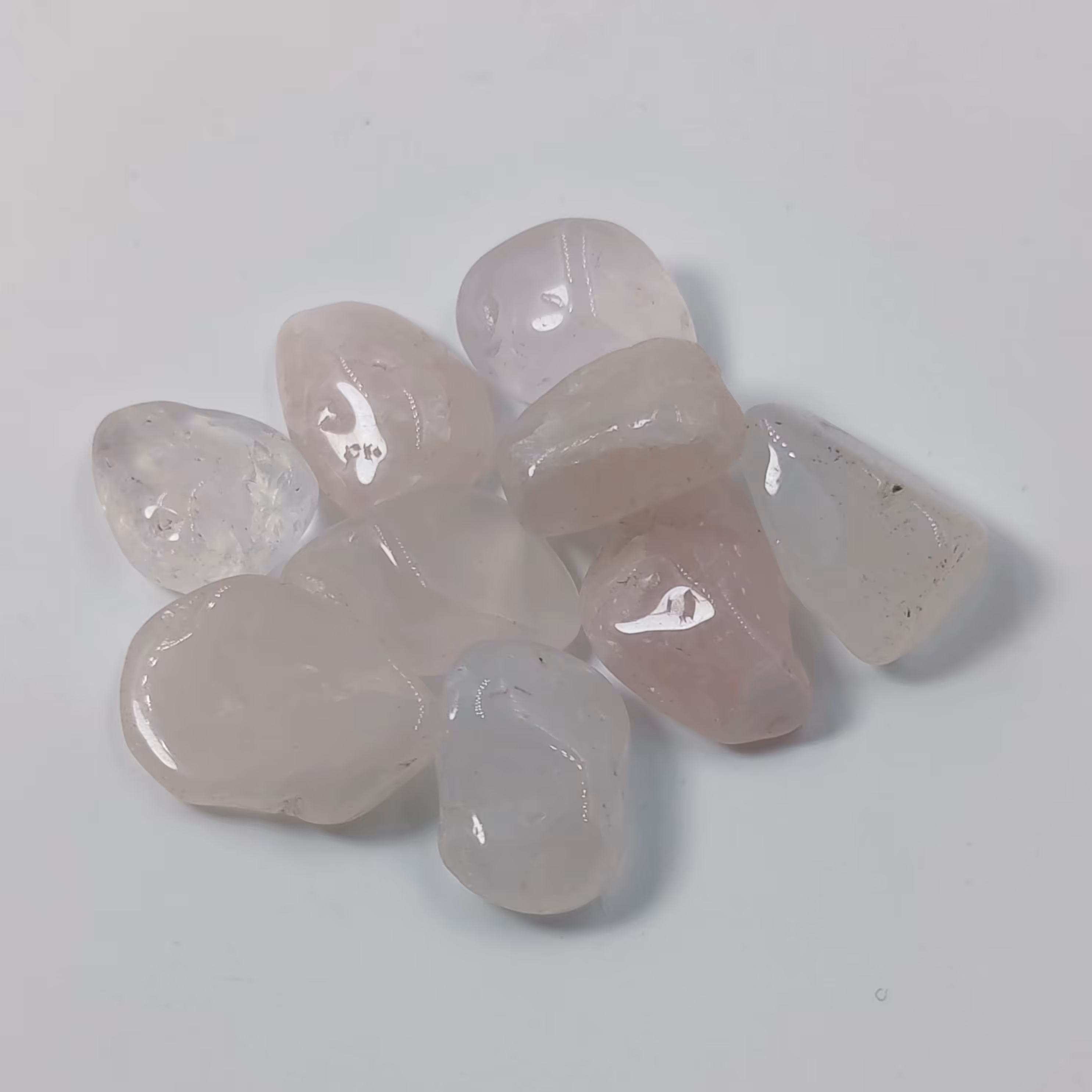 مجموعه سنگ رز کوارتز تامبلر شده معدنی کشور برزیل