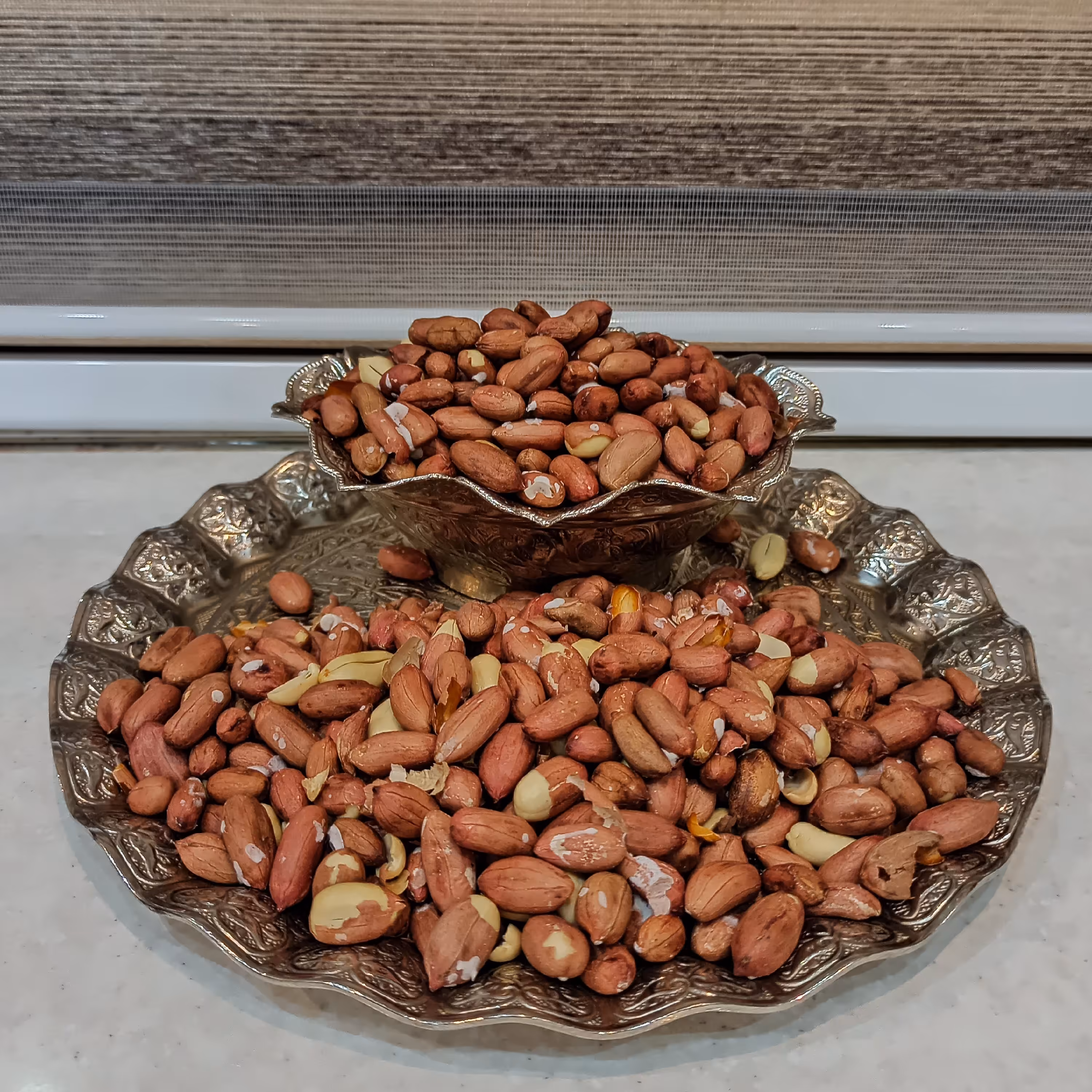 بادام زمینی دو الکه ممتاز  آستانه اشرفیه 1402 (1000 گرم)