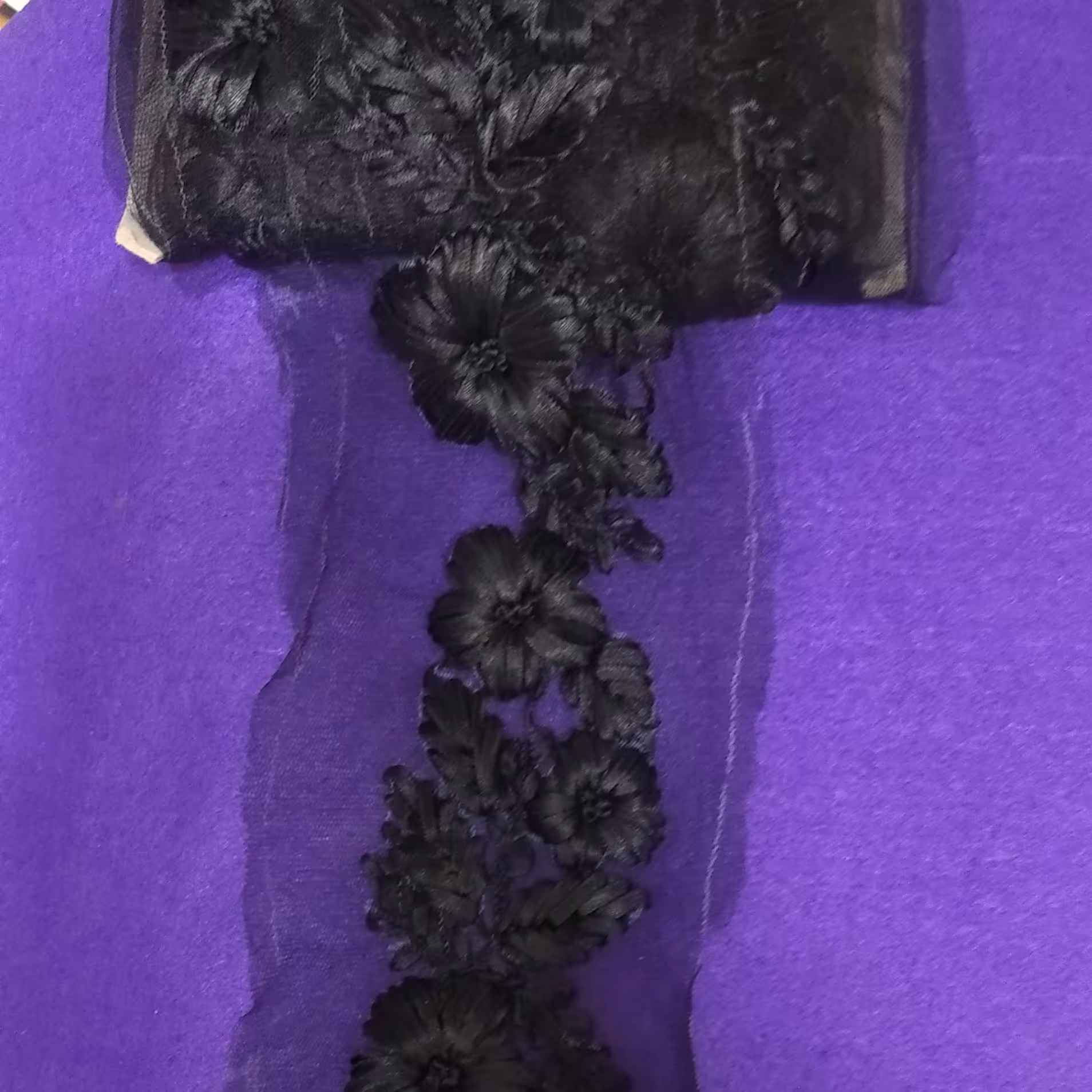 نوار ربان دوزی شده مشکی 1 متر