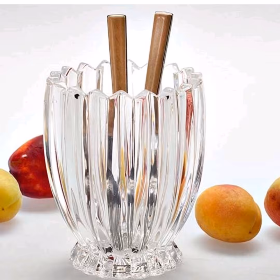 جا کاردی و قاشق چنگال سانتا