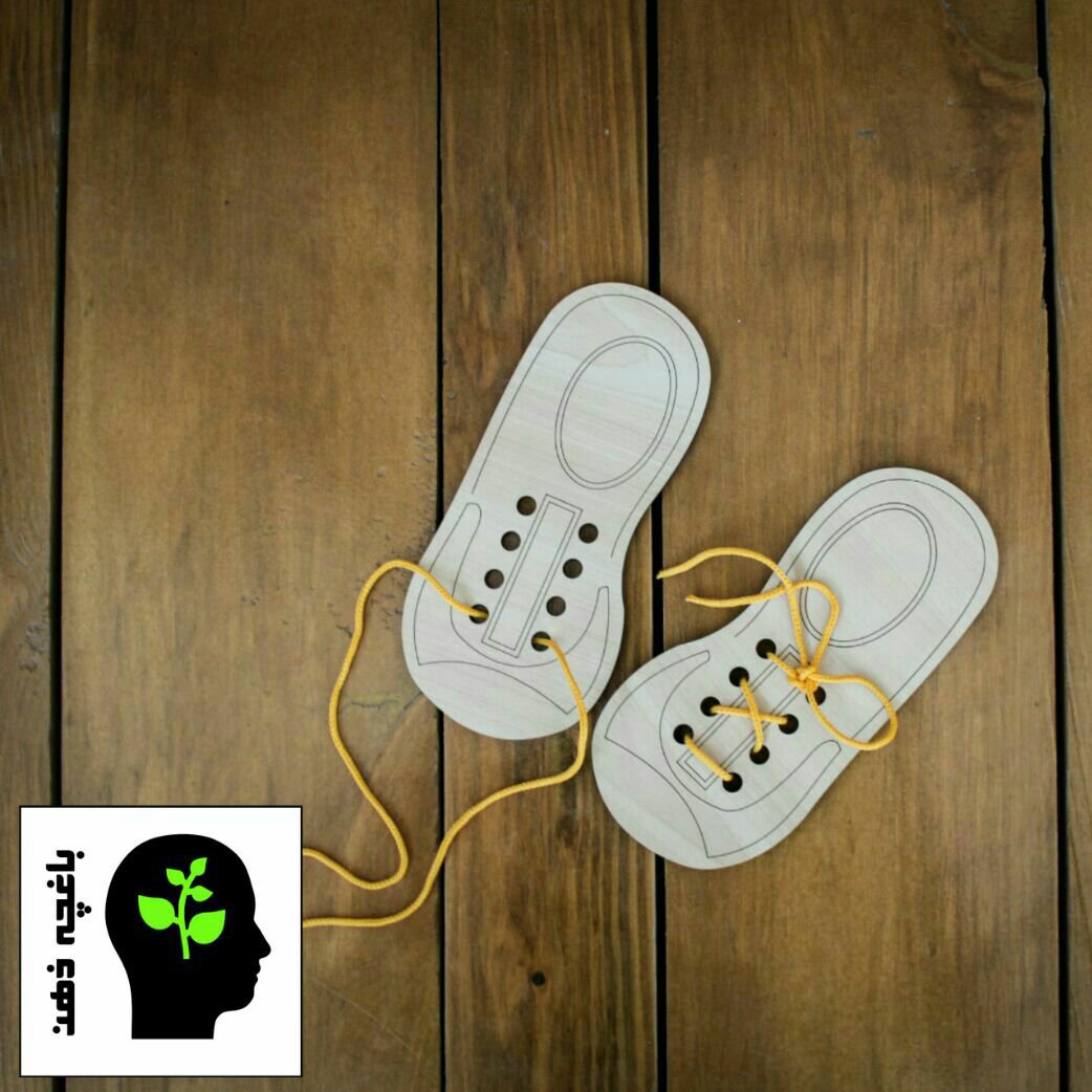 اسباب بازی کفش بنددار