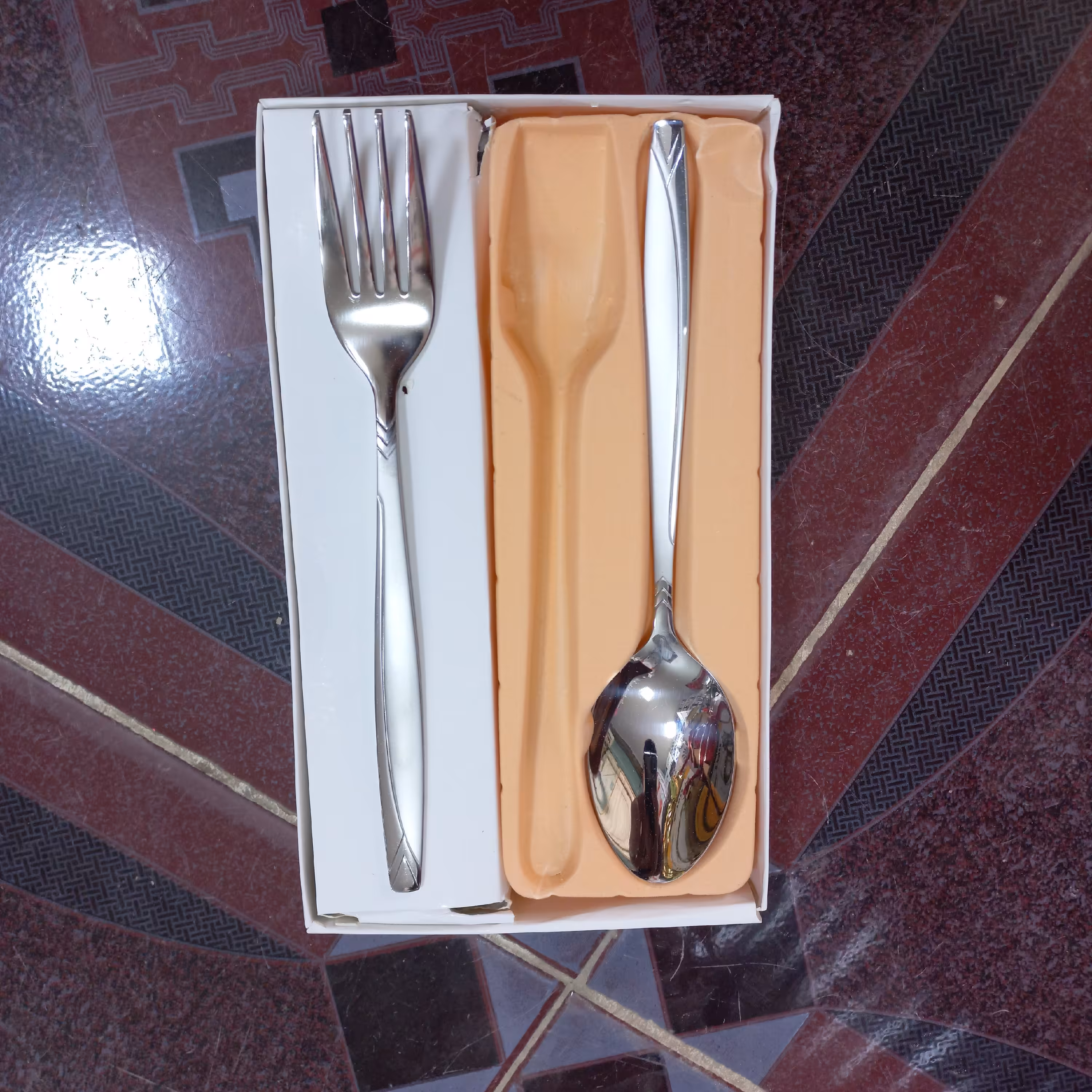 ست قاشق چنگال 12 پارچه یونیک اهنربا نگیر