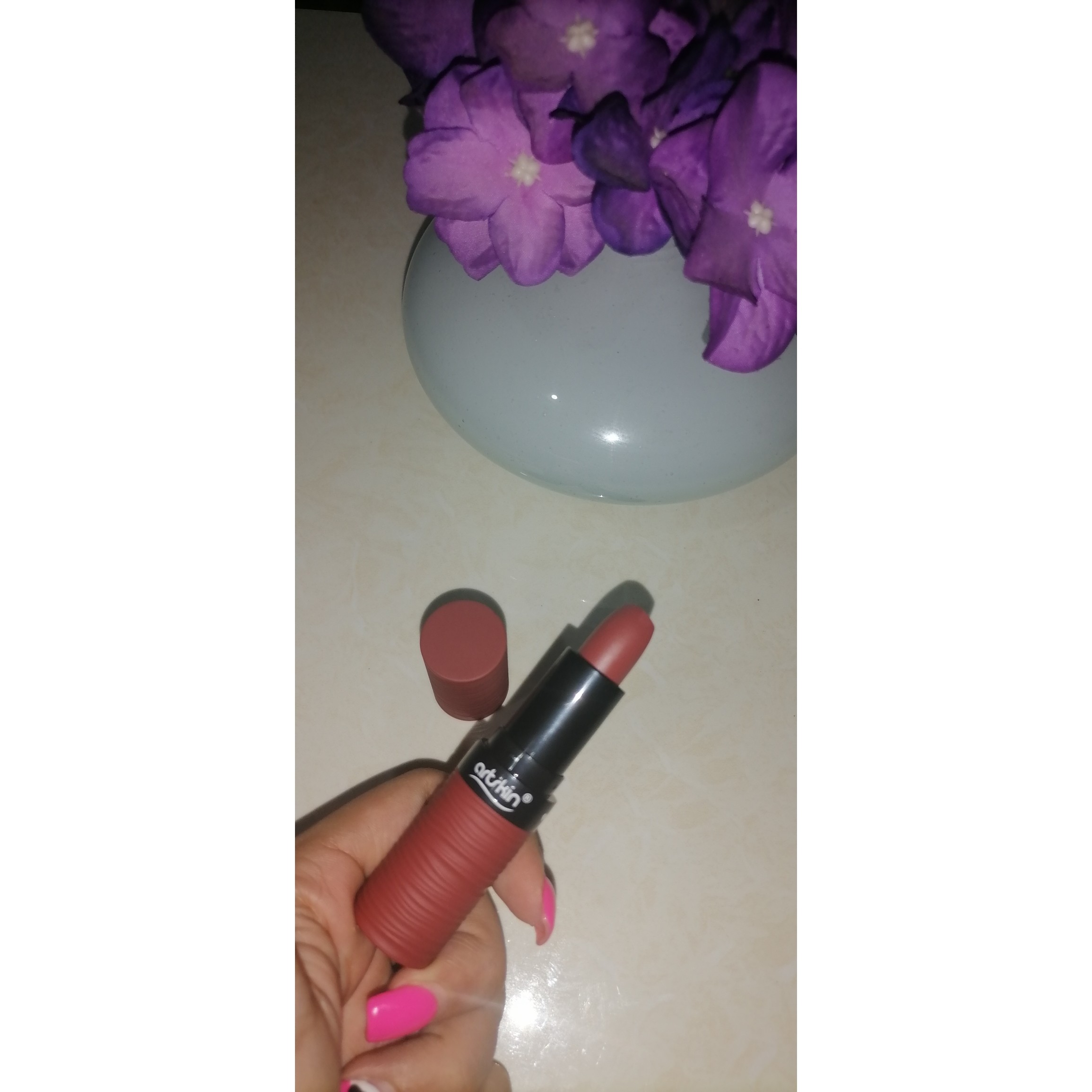 رژلب جامد