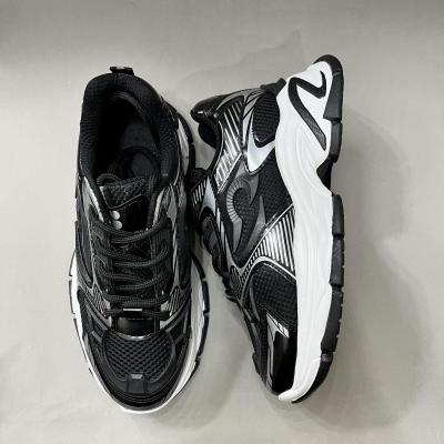 کفش اسپرت زنانه فشیون لژدار مدل لیولا سفید مشکی