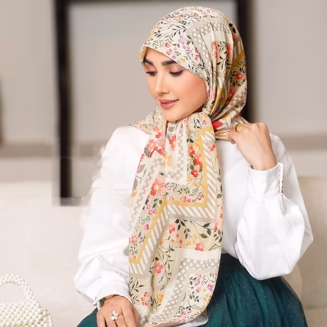 روسری گلگلی طیف کرم رنگ