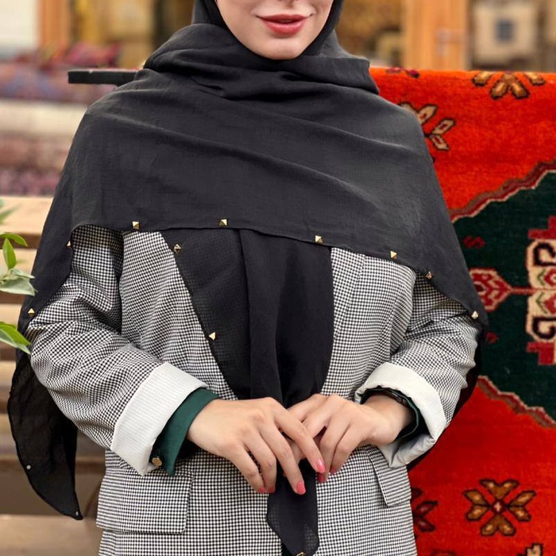 روسری مشکی ساده