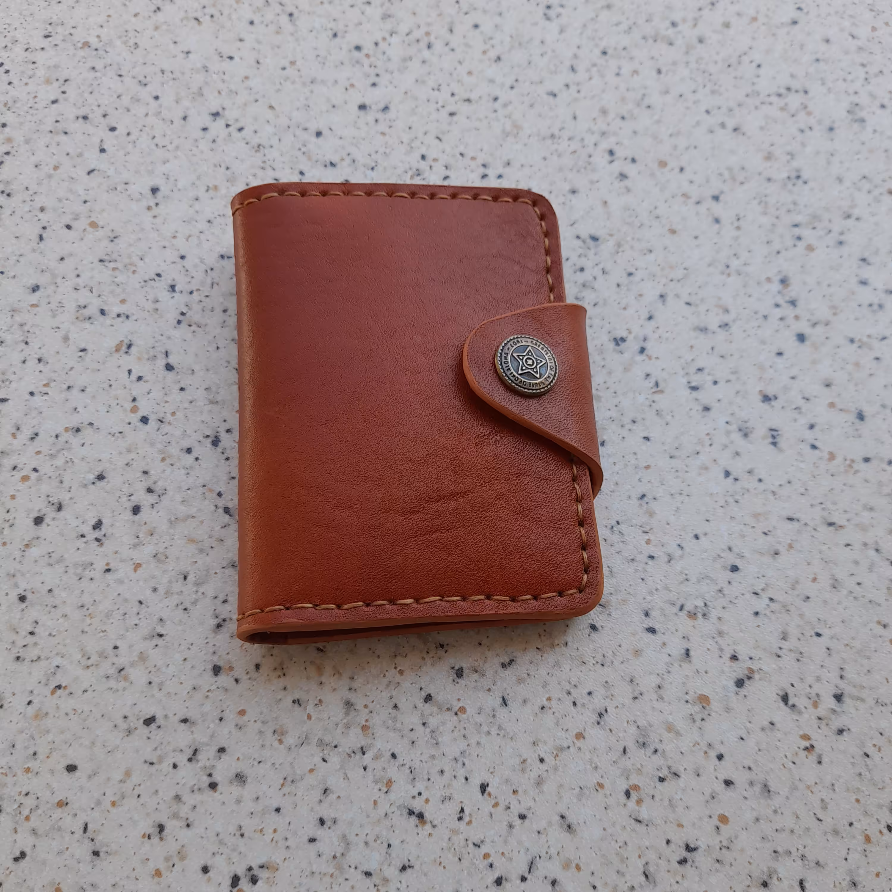 کیف جا کارتی چرم طبیعی و  دست دوز 