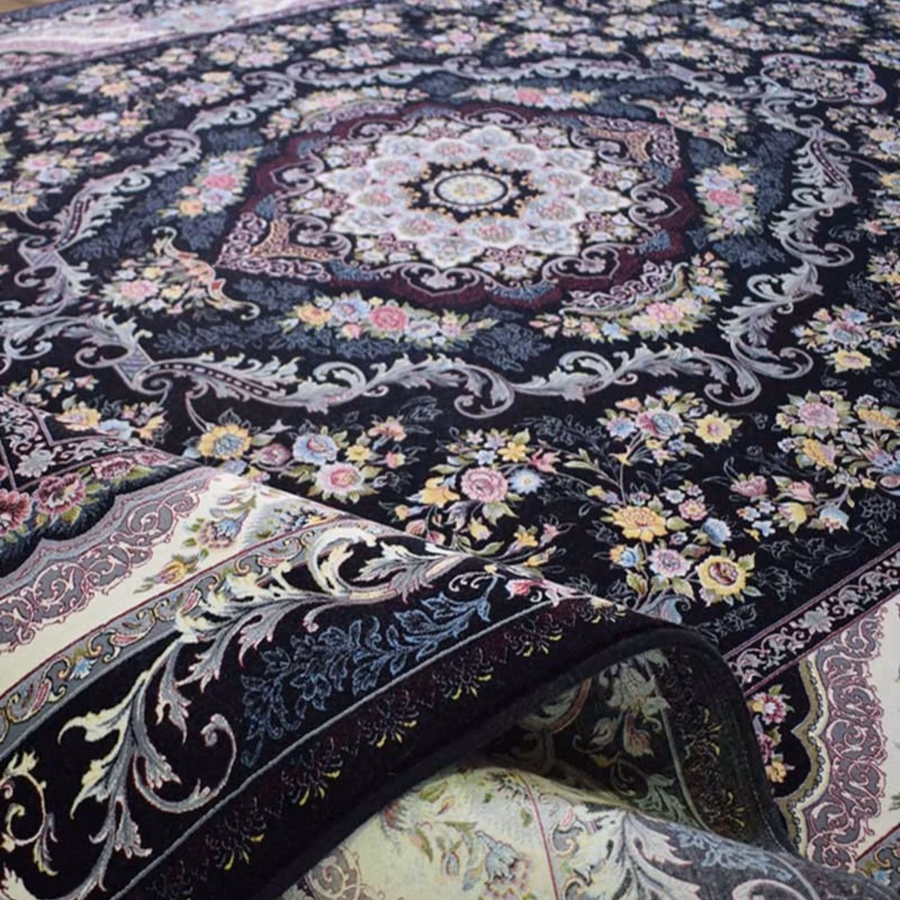 فرش پاتریس 1200شانه  طرح مهتاب سرمه ای 12متری