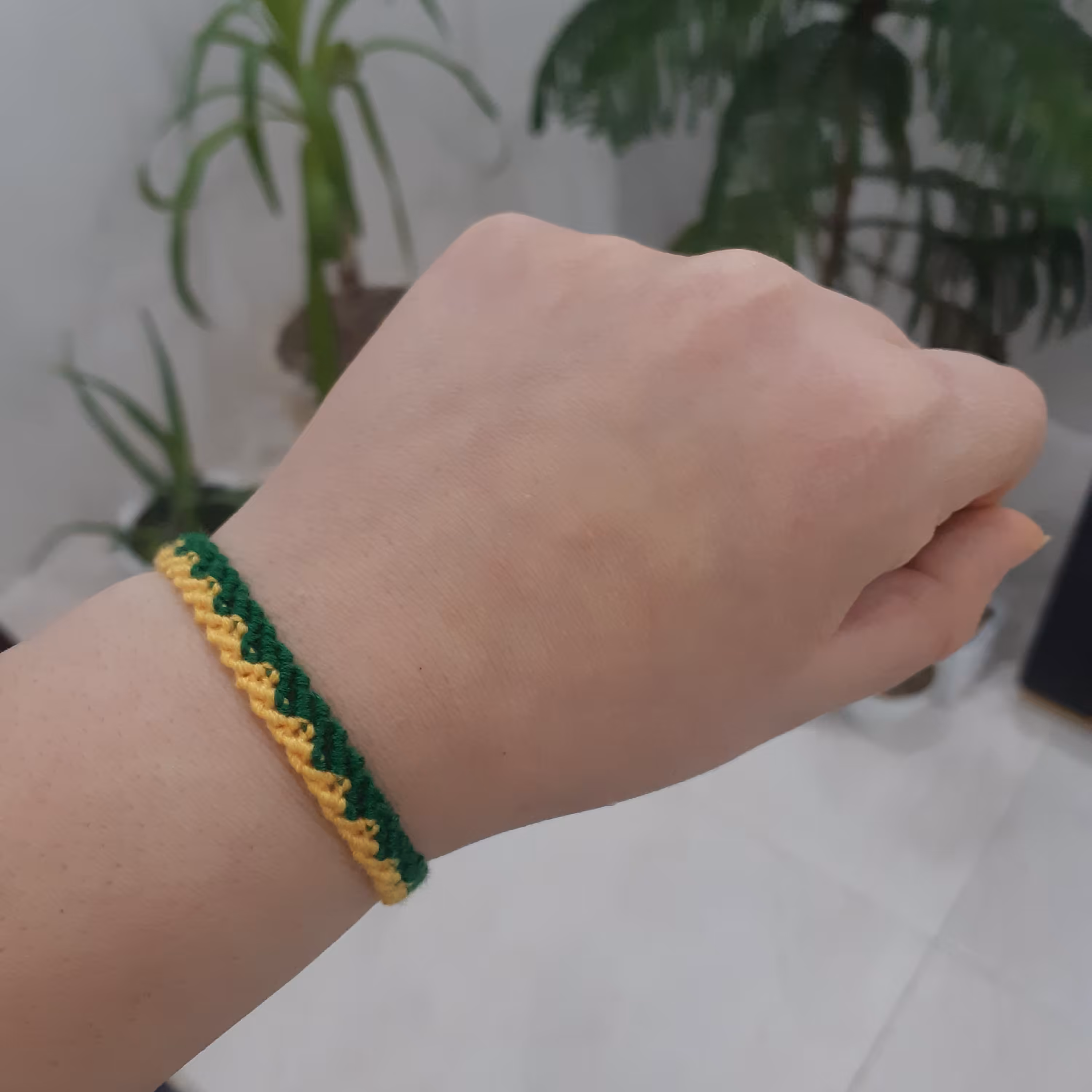 دستبند دوستی طرح زیگزاگ کد 06