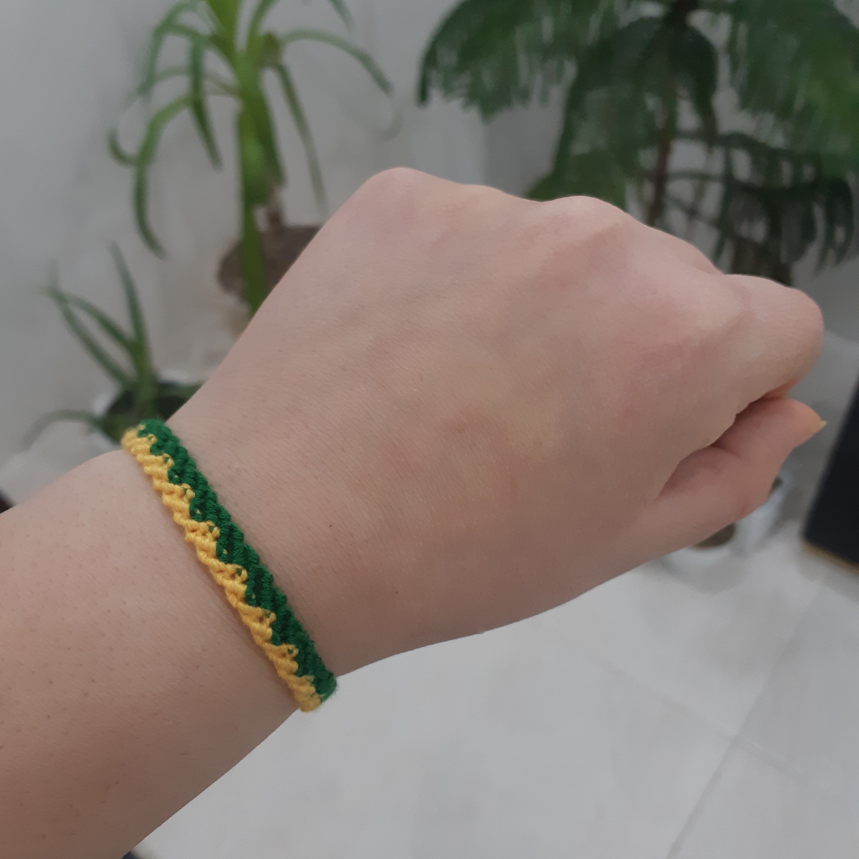 دستبند دوستی طرح زیگزاگ کد 06