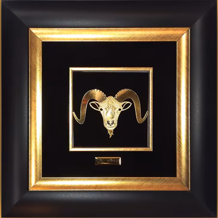 تابلو طلاکوب ماه تولد فروردین