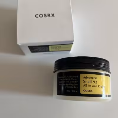 کرم آبرسان قوی Cosrx