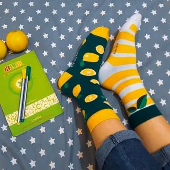 جوراب تا ب تا لیمویی