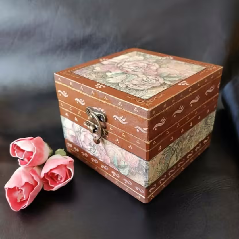 جعبه جواهرات چوبی