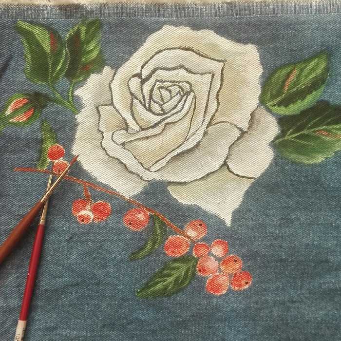 نقاشی روی پارچه و لباس شما 