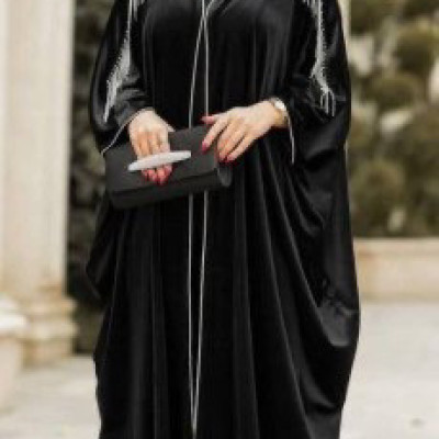 مانتو مجلسی مخمل مدل پانچعبایی سرشانه زنجیری