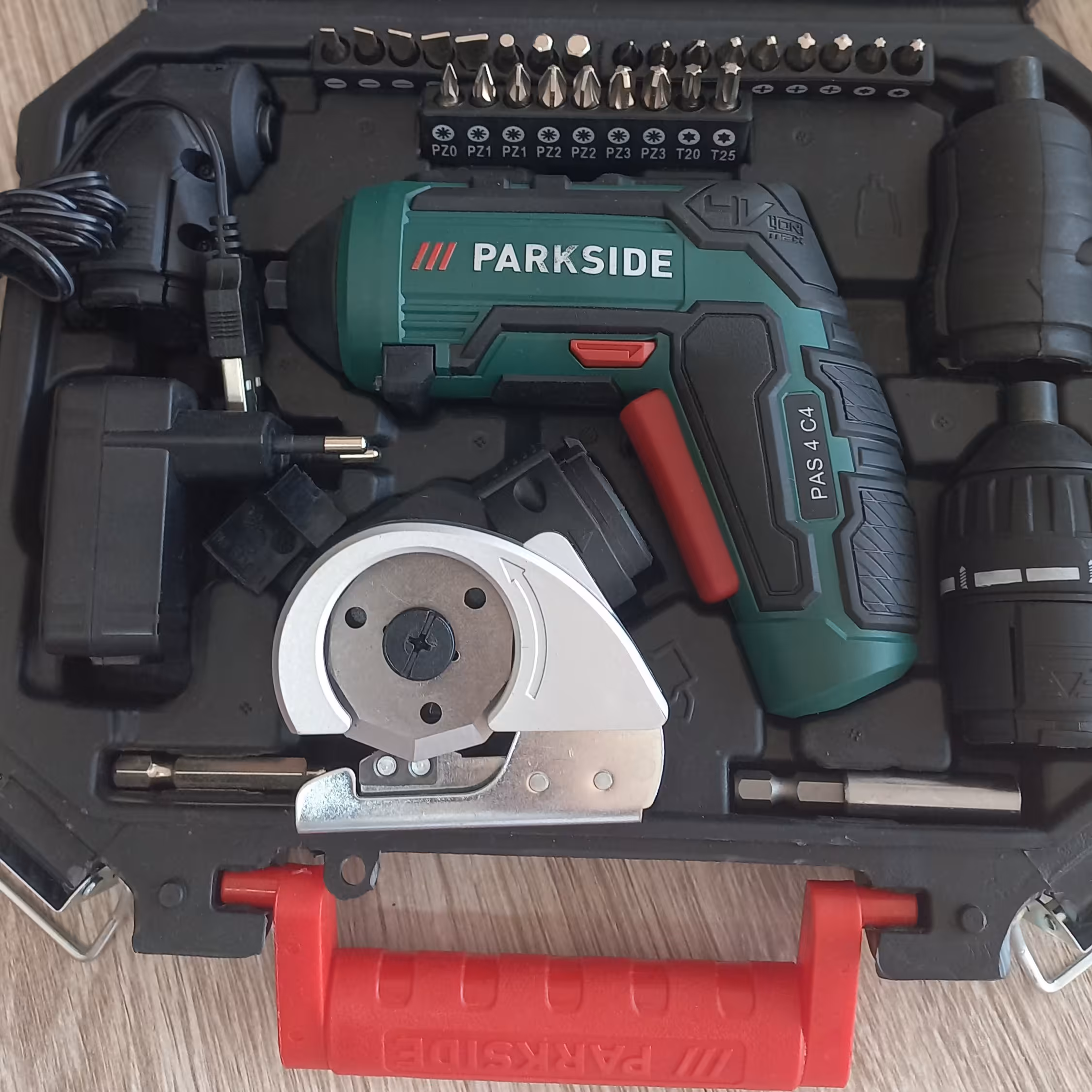 پیچ گوشتی یا دریل شارژی پارکساید مدل  PAS  4  C4 