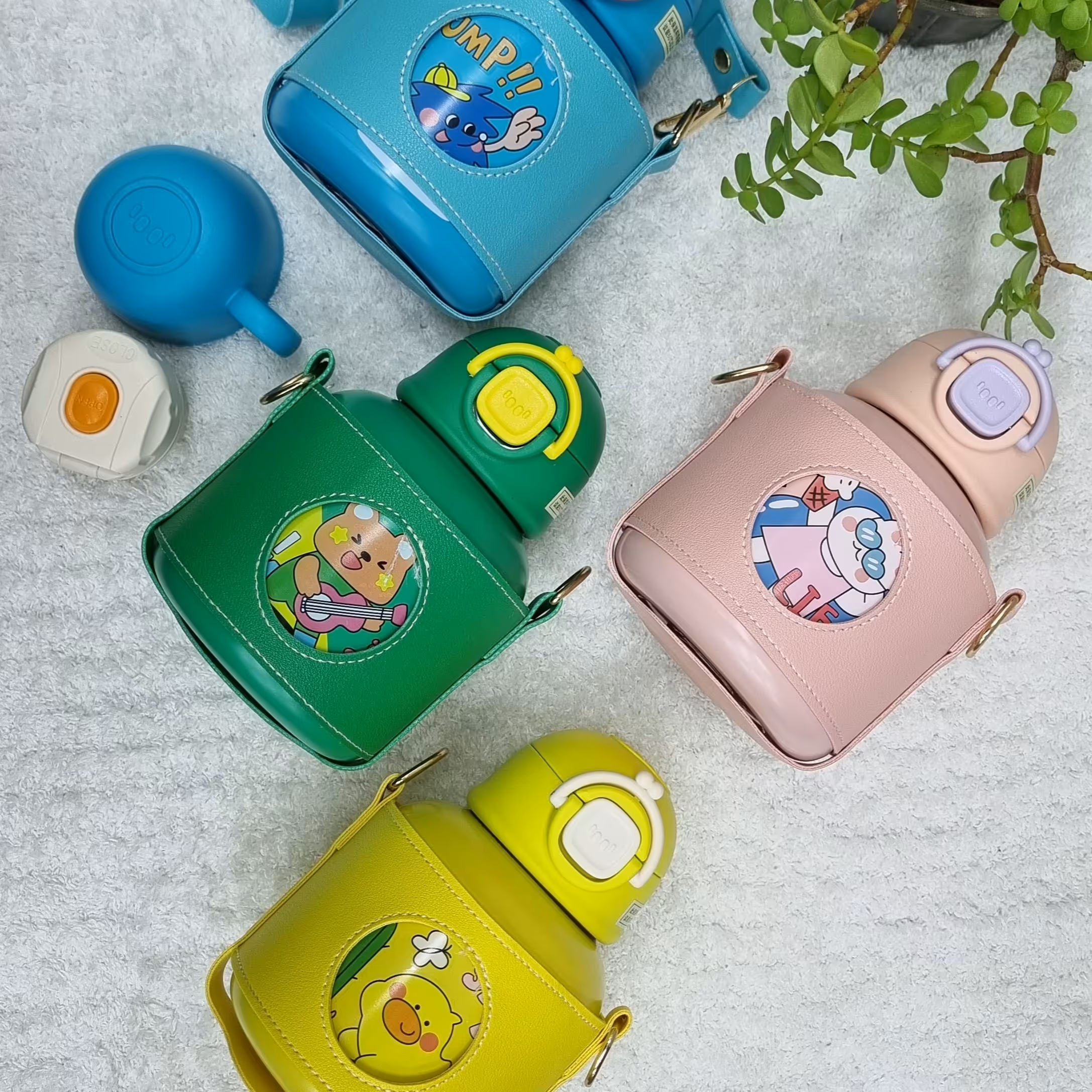 تراول ماگ طرح حیوانات با دو درب نی دار و فلاسک بهمراه لیوان