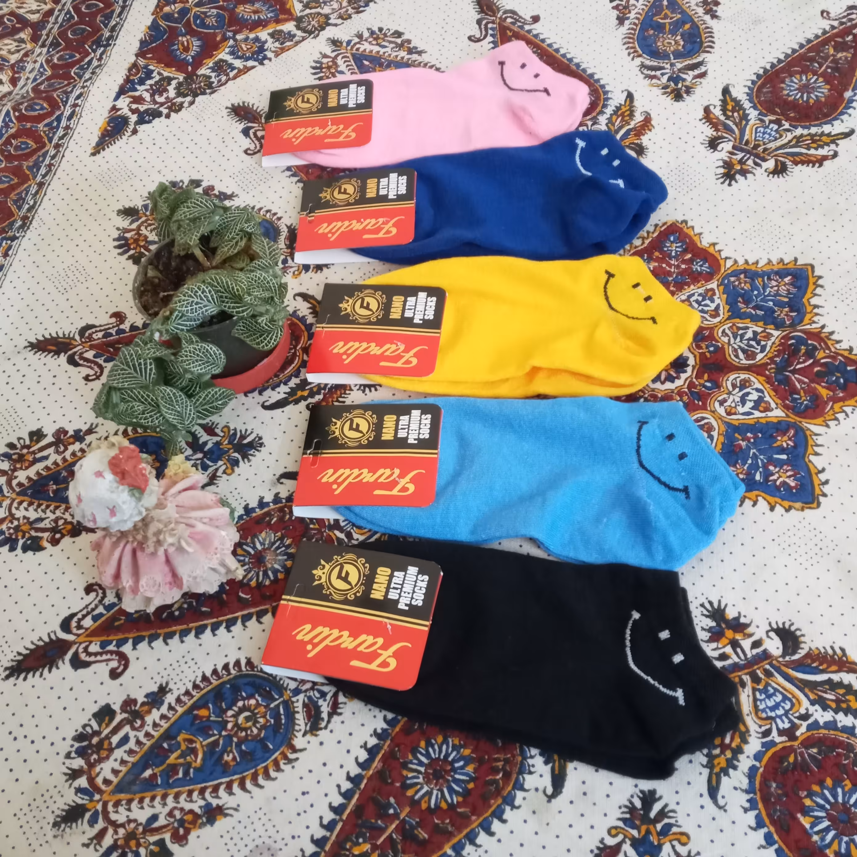 جوراب فانتزی طرح لبخند