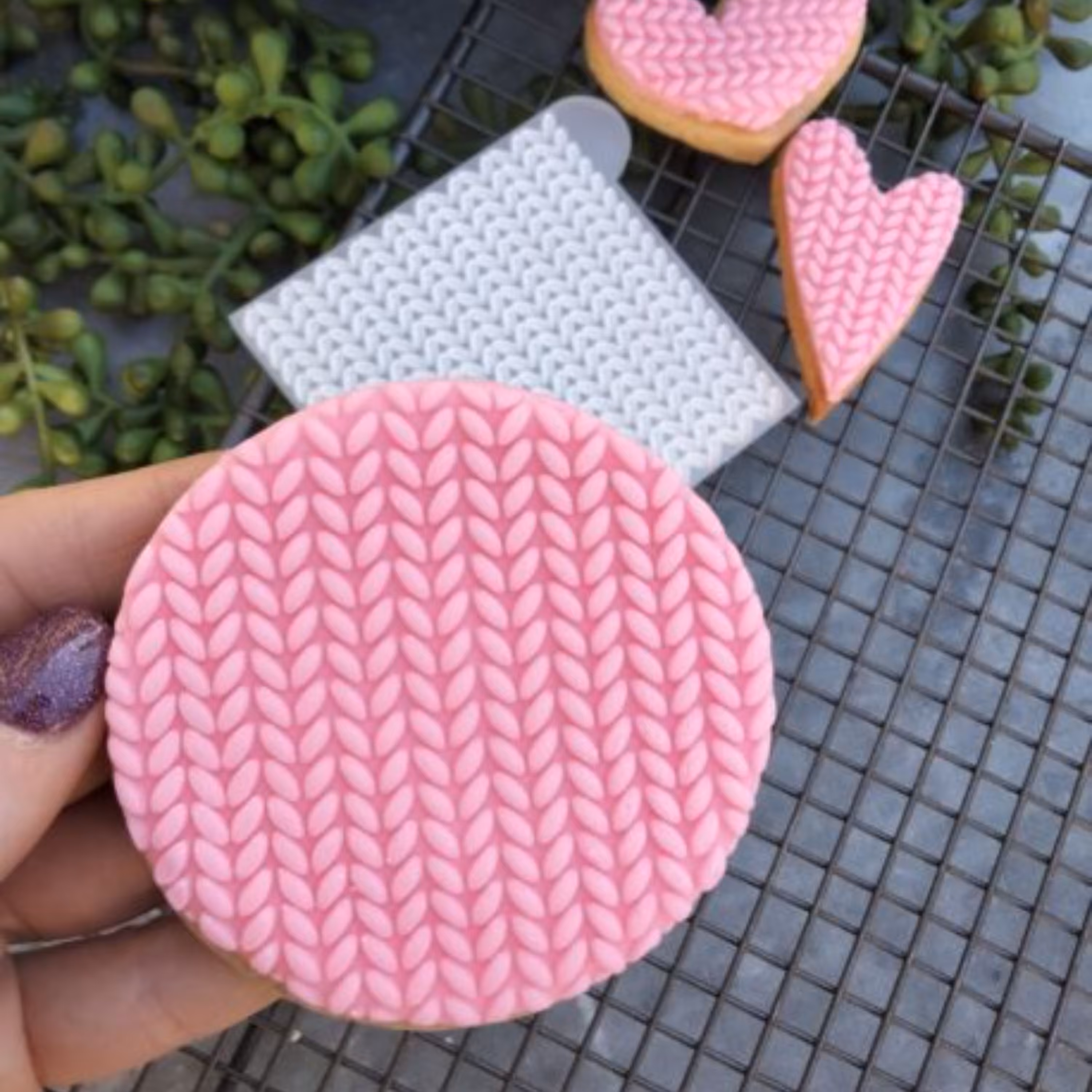 استامپ برجسته شیرینی پزی طرح بافت