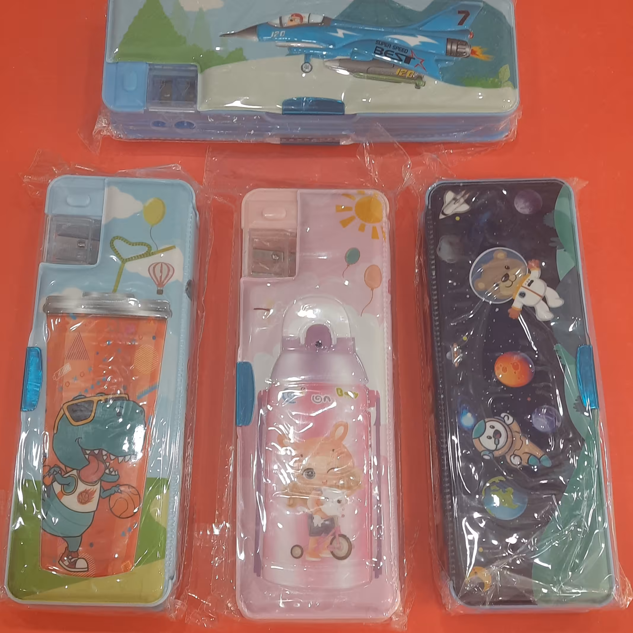 جامدادی دکمه ای