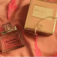 ادکلن Miss diorزنانه 100میل اماراتی