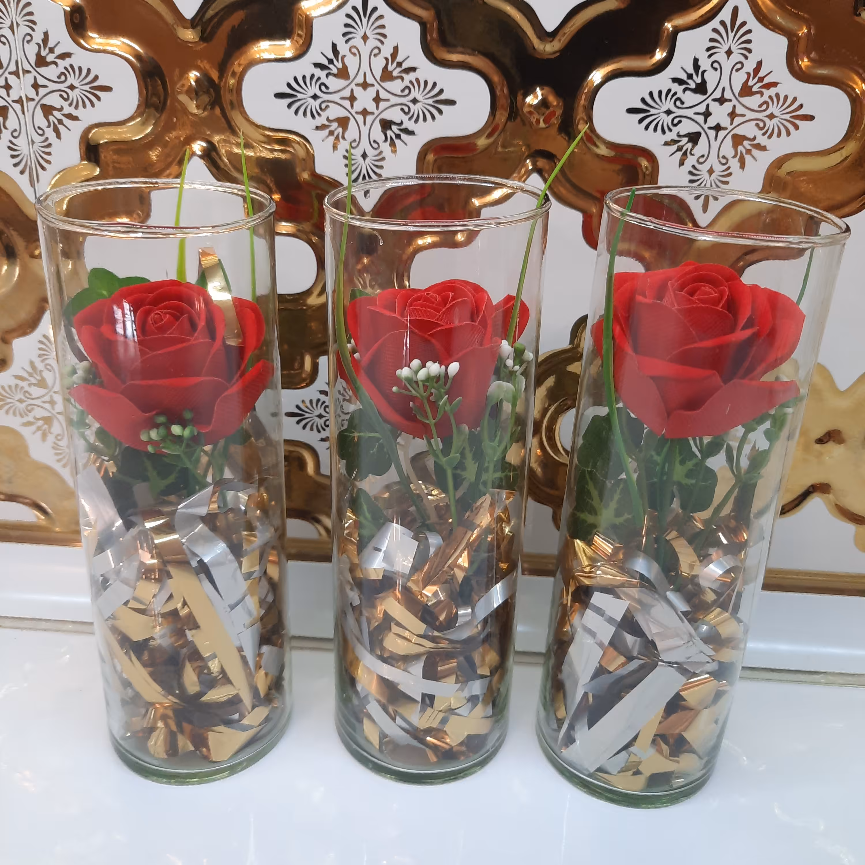 شیشه 20 سانتی به همراه گل رز 
