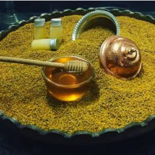 گرده گل جمع آوری شده توسط زنبور عسل