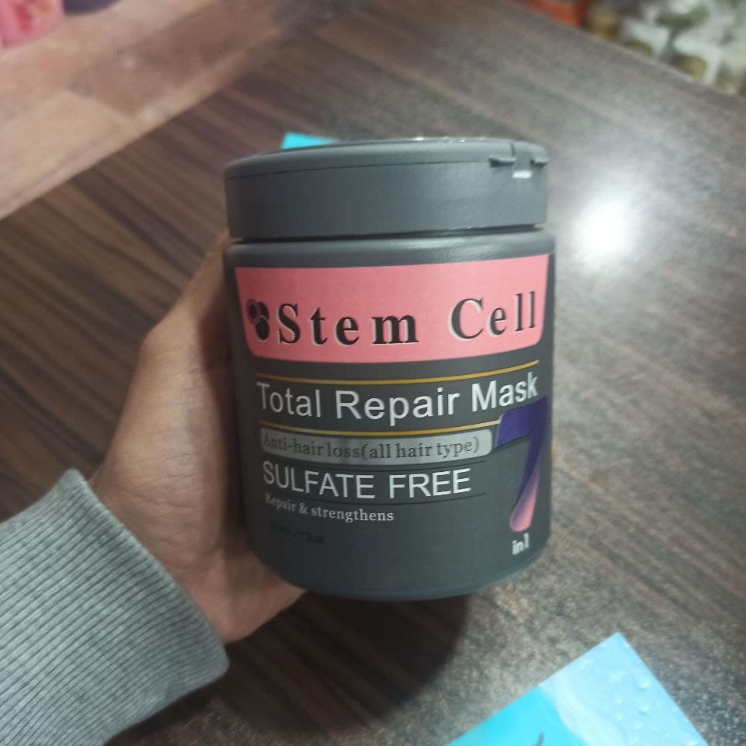 ماسک ترمیم کننده موهای وزدار Total Repair فاقد سولفات استم سل(Stem Cell)