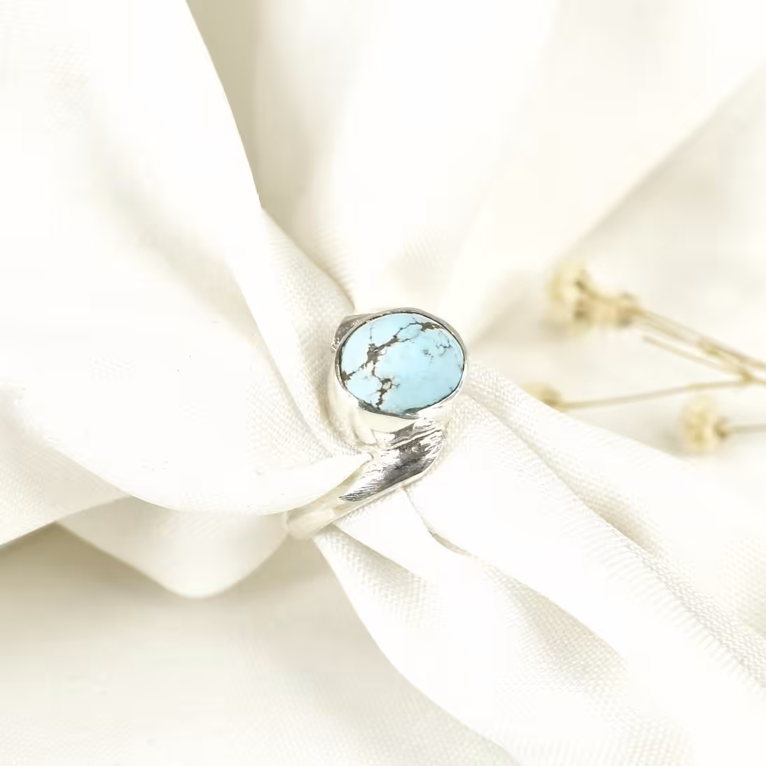 انگشتر سنگ فیروزه نیشابور ساخت ایتالیا کد 10086