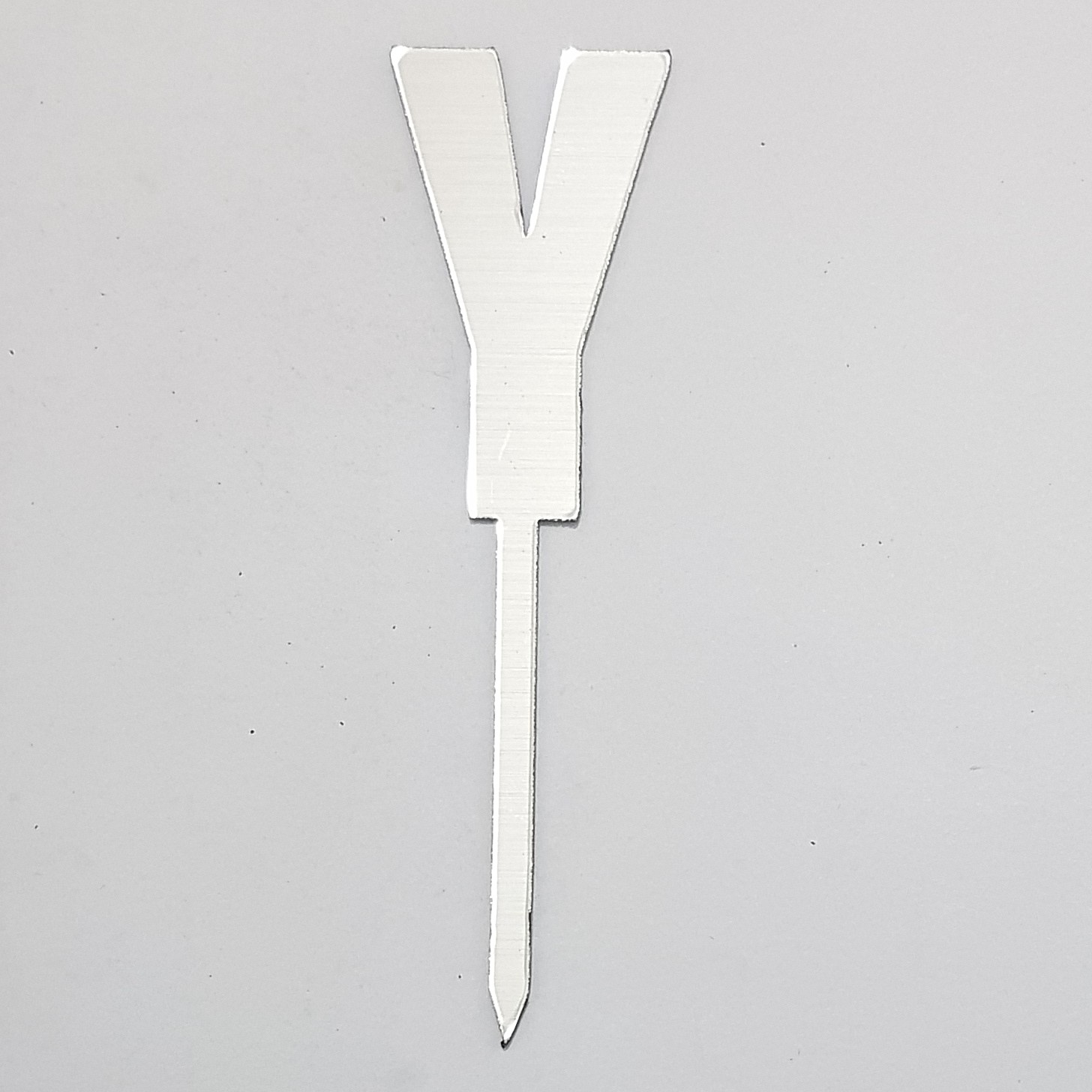 تاپر کیک تولد، مولتی استایل نقره ای، طرح حرف Y، مدل 002