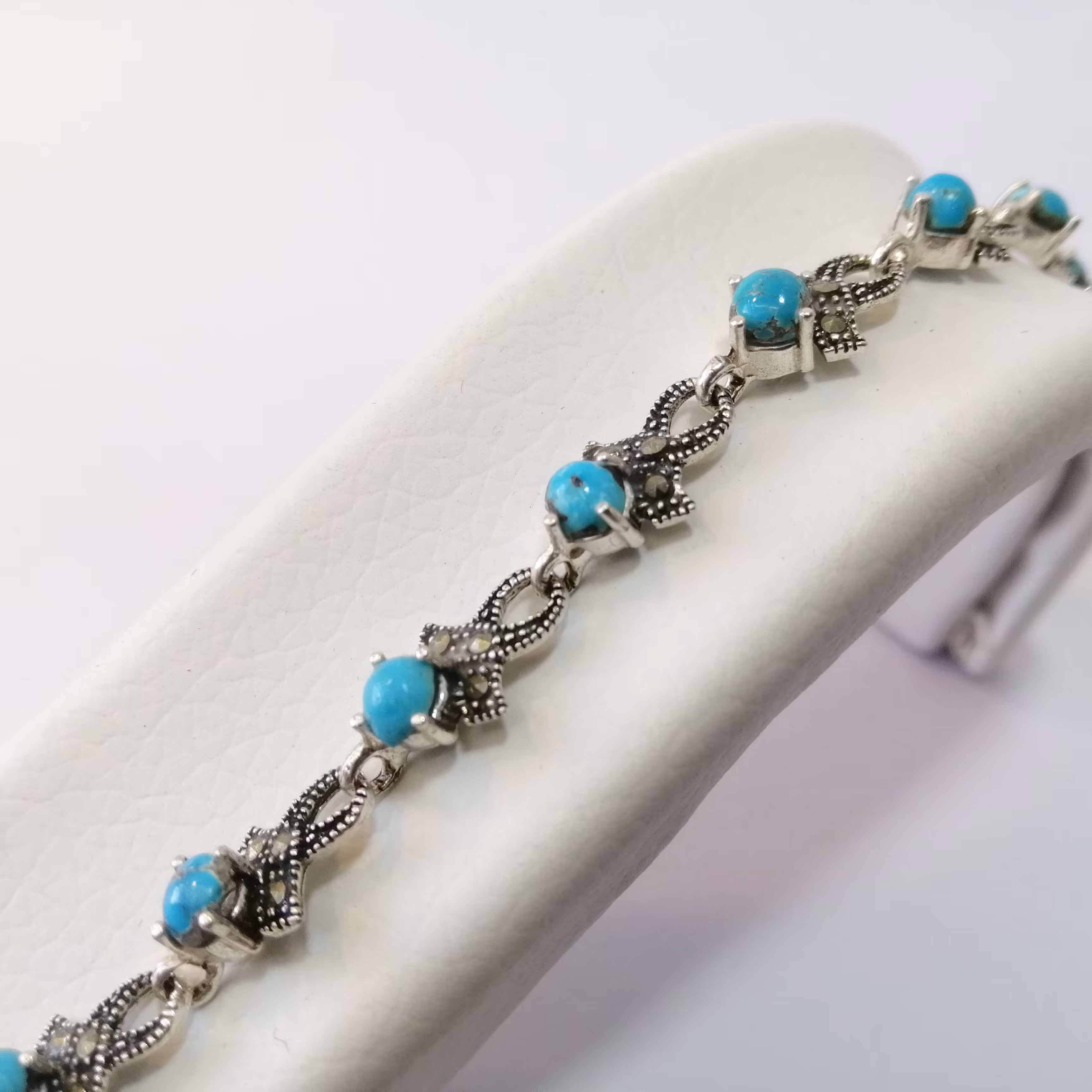 دستبند نقره با نگین فیروزه اصل نیشابور (کد 5709)