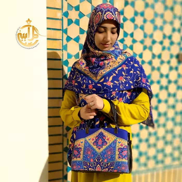 ست روسری نخی و کیف چرمی مانلی مدل محراب