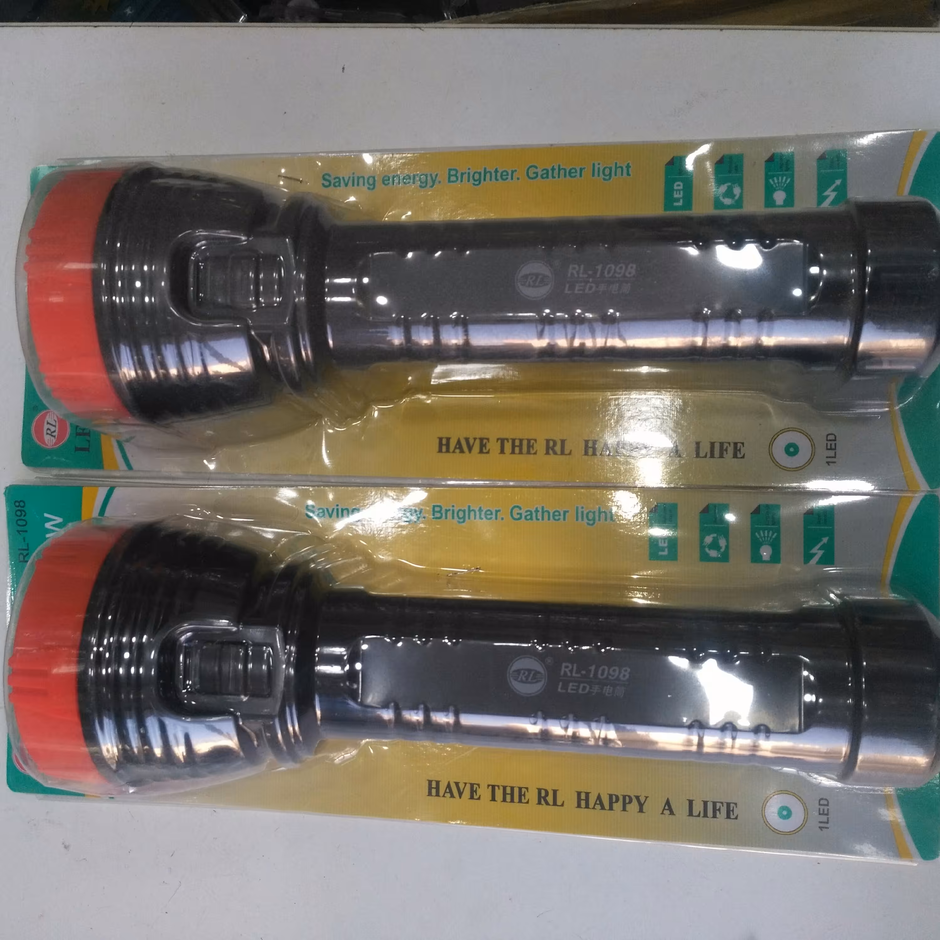 چراغ قوه بدون برق شارژی