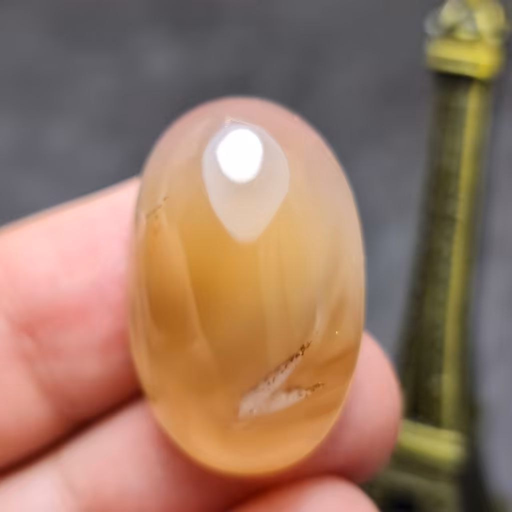  نگین فوق العاده زیبای سنگ صد درصد طبیعی عقیق جزع خراسانی اصل معدنی
کد 27347