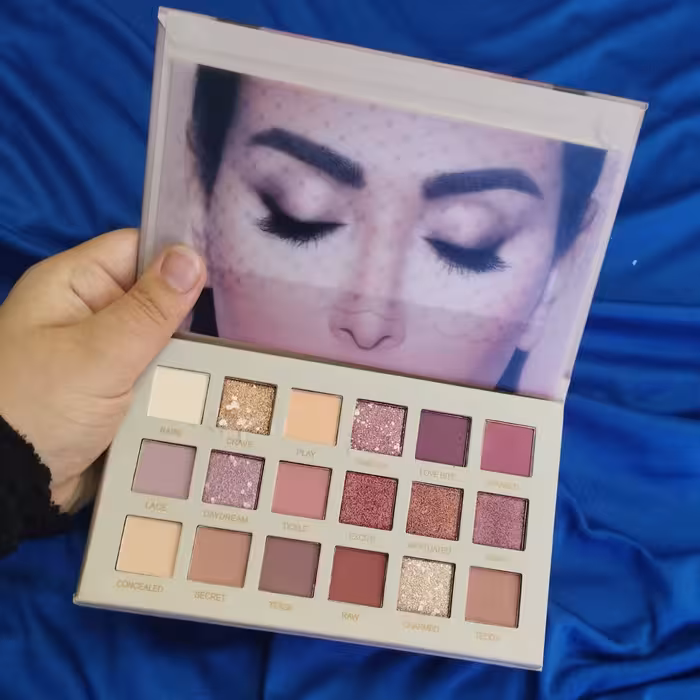 پالت سایه 18 رنگ هدی موجی HUDA MOJI 