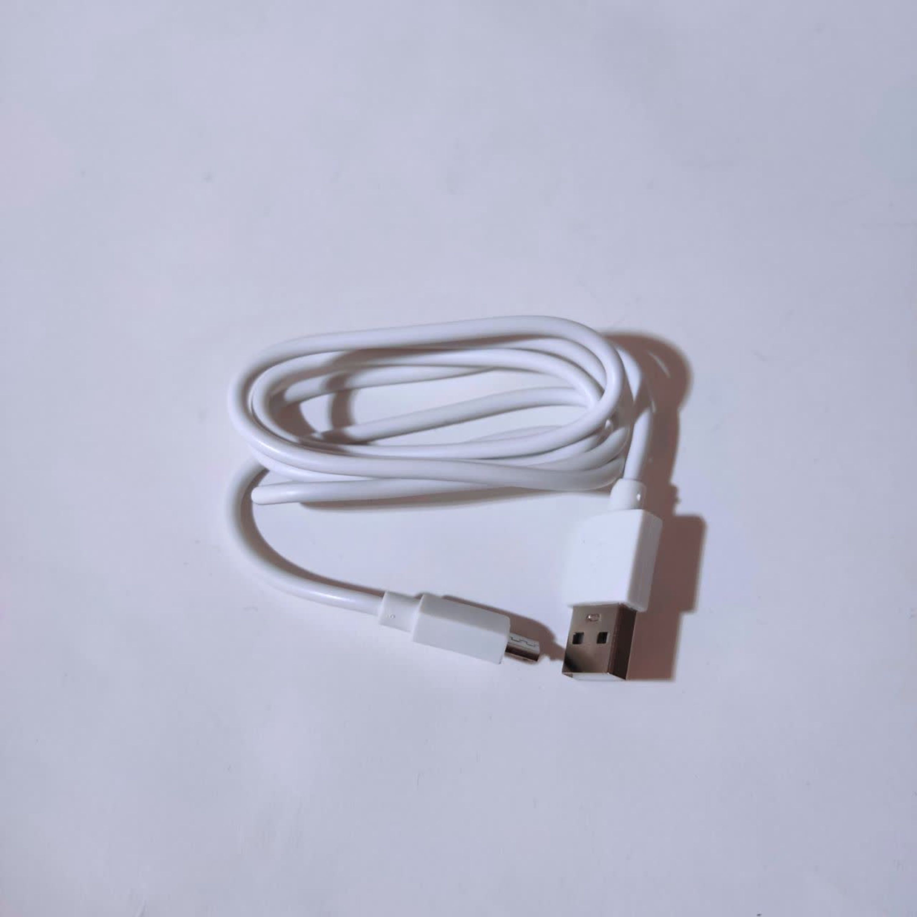 کابل شارژ میکرو 3 آمپر realme  فست شارژ طول 1 متر رنگ سفید 