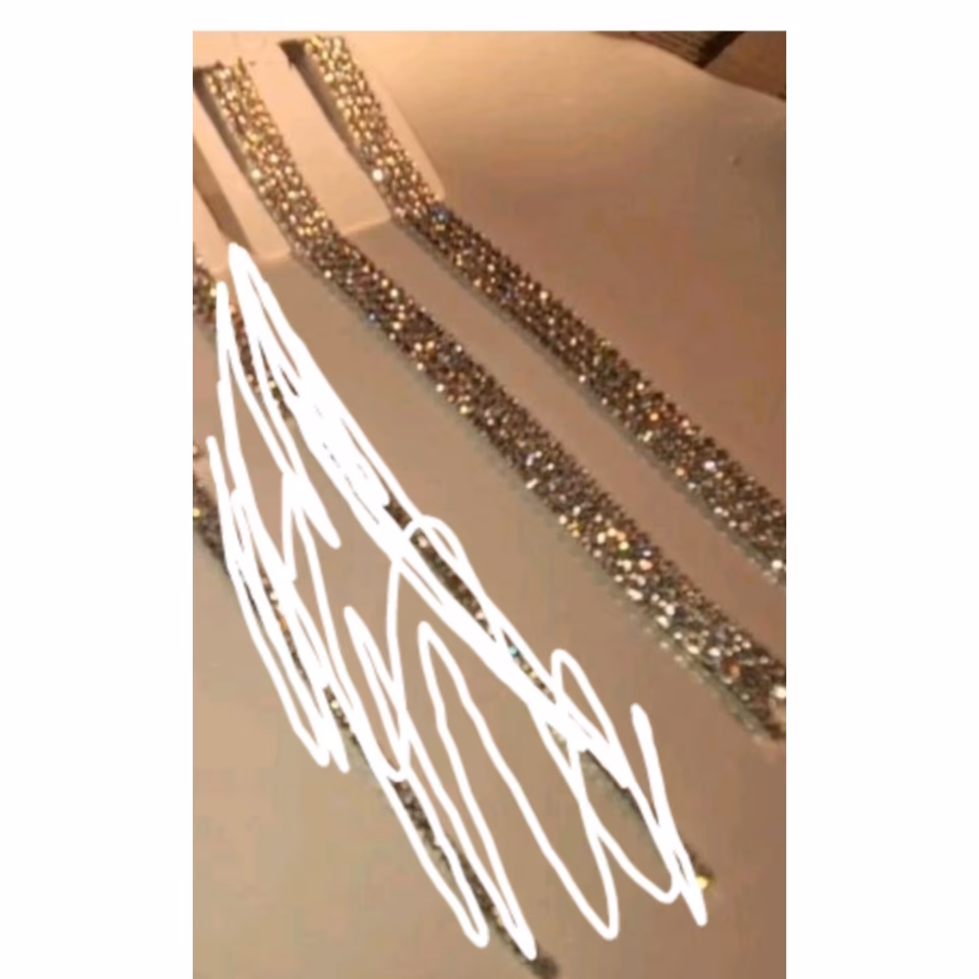 گوشواره نگین کریستال آبشاری خاص پسند 