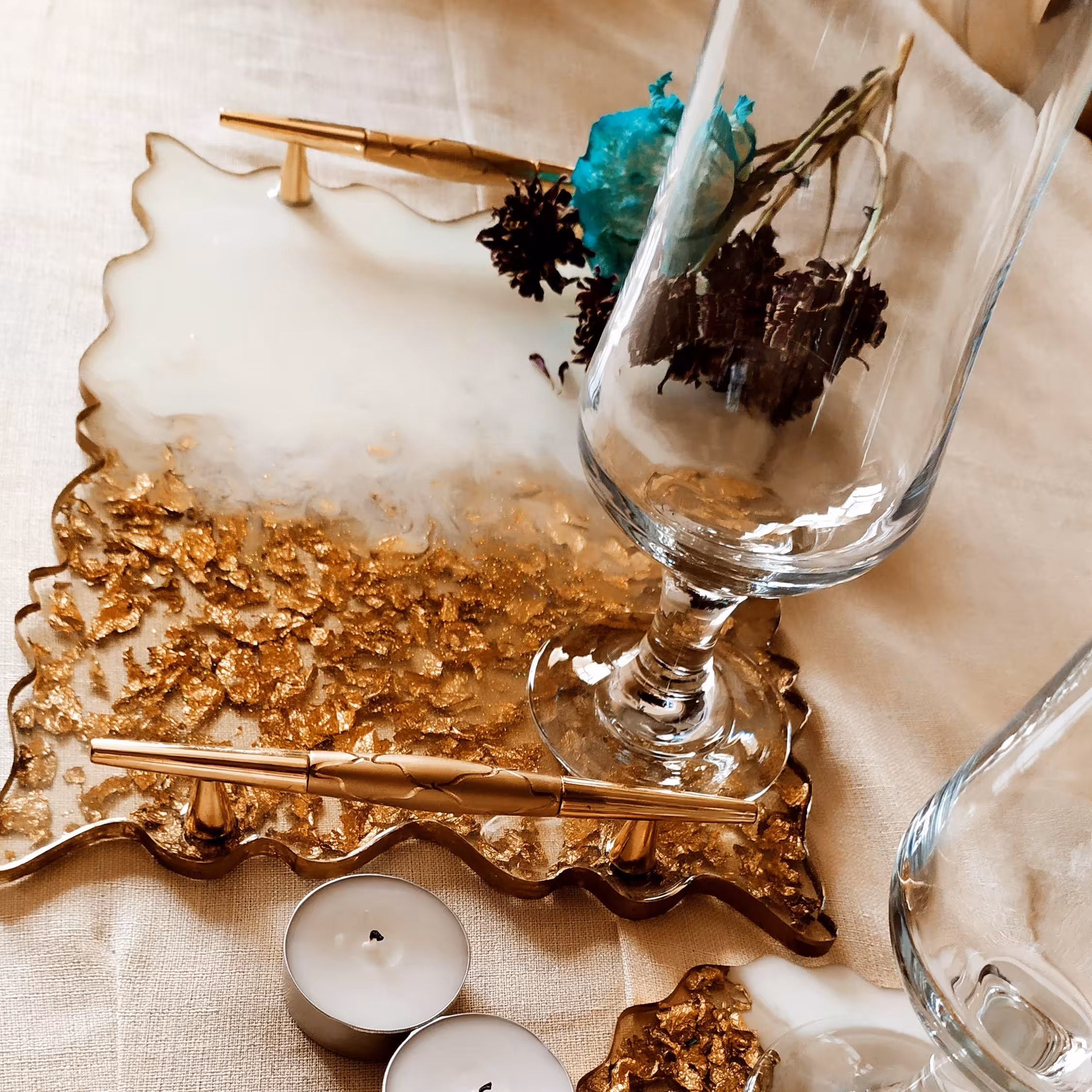 سینی رزینی دسته دار ورق طلا سایز 20 در 30 سانت